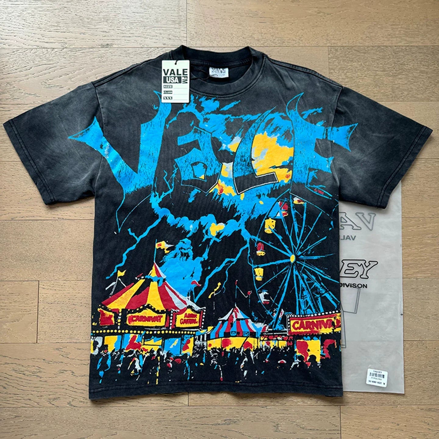 VALEFOREVER Black Washed Carnival Ferris Wheel Valley Fest Vintage Graphic T-Shirt
