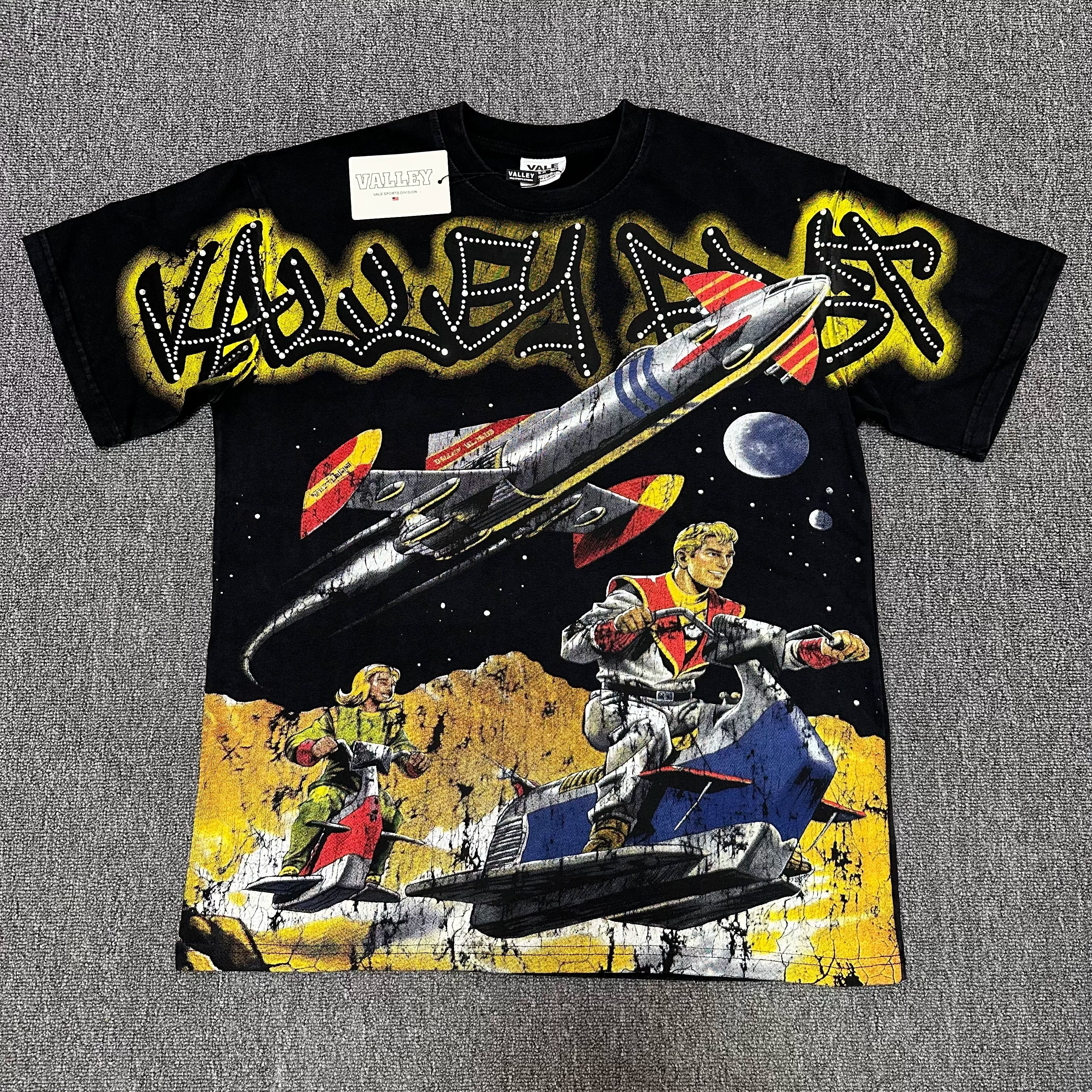 VALEFOREVER Black Space Rocket Sci-Fi Retro Graphic Short Sleeve T-Shirt